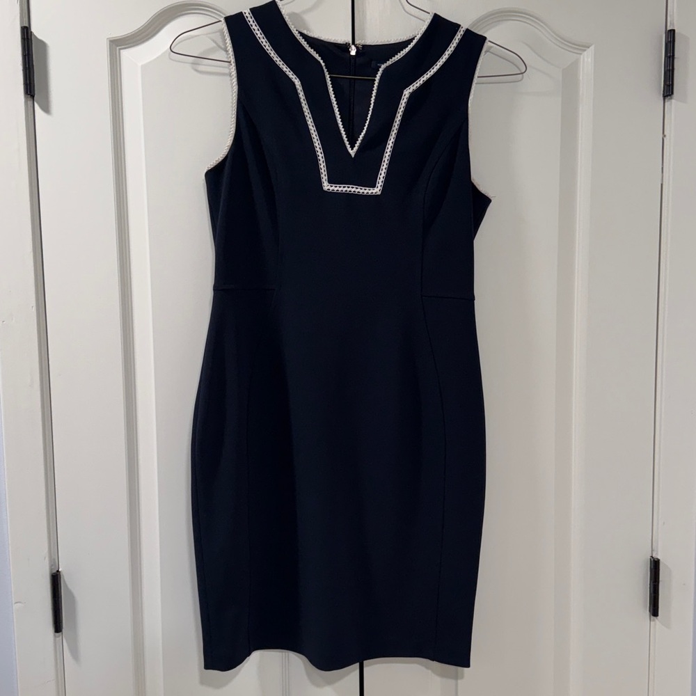 Tommy Hilfiger Navy Dress w/ white outline 10